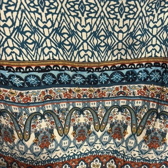 Carre Noir Bohemian Patterned Dress with Tassels - Picture 4 of 6